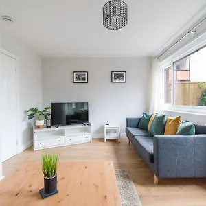  Holiday home Howick House - Large 3 Bedroom House, Gosforth