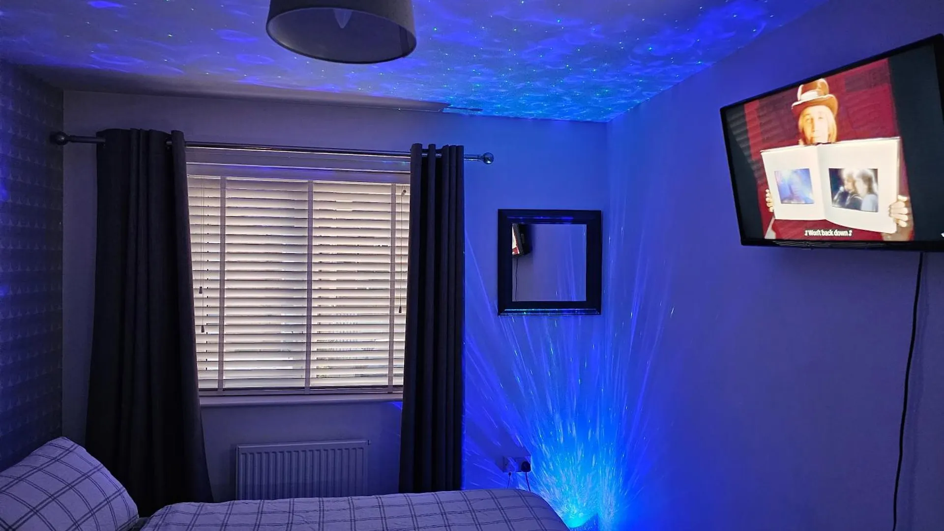 Bridgepay Double Room Newcastle 0*, Newcastle upon Tyne